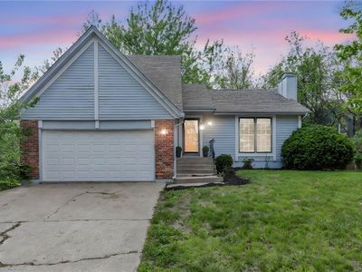 401 S Montclaire Dr, Olathe, KS, 66061