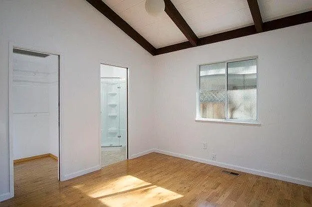 798 Lottie St — Photo 7
