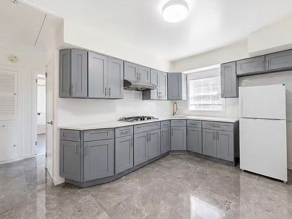 3rd image of 16923 26th Ave #2
