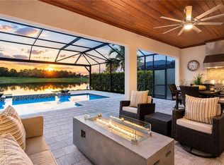 9577 Everglades Dr, Naples, FL 34120