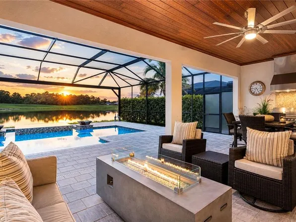 9577 Everglades DR, NAPLES, FL 34120