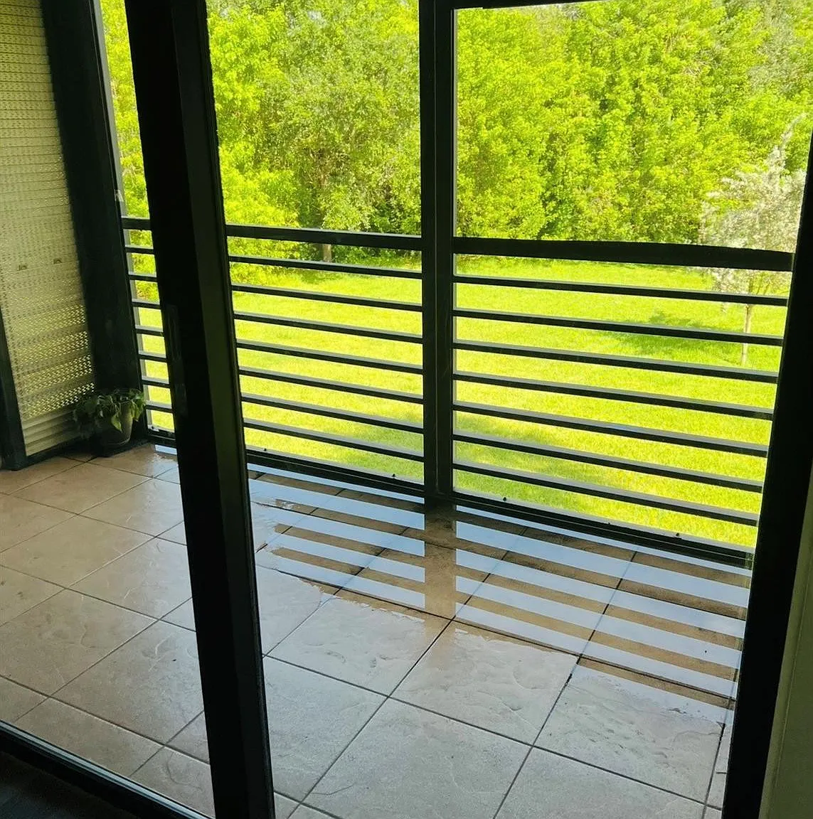 2 bed, 2.0 bath, 865 sqft, $1,925 — Photo 1