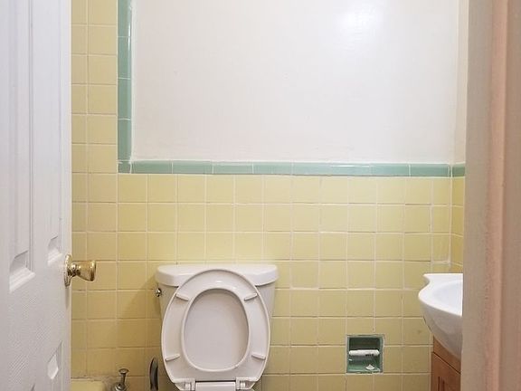 5th image of 1276 E 85th St #1