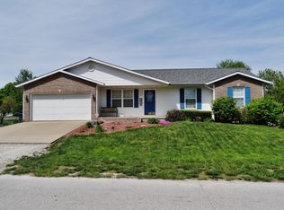 705 Southland St, Centralia, MO 65240