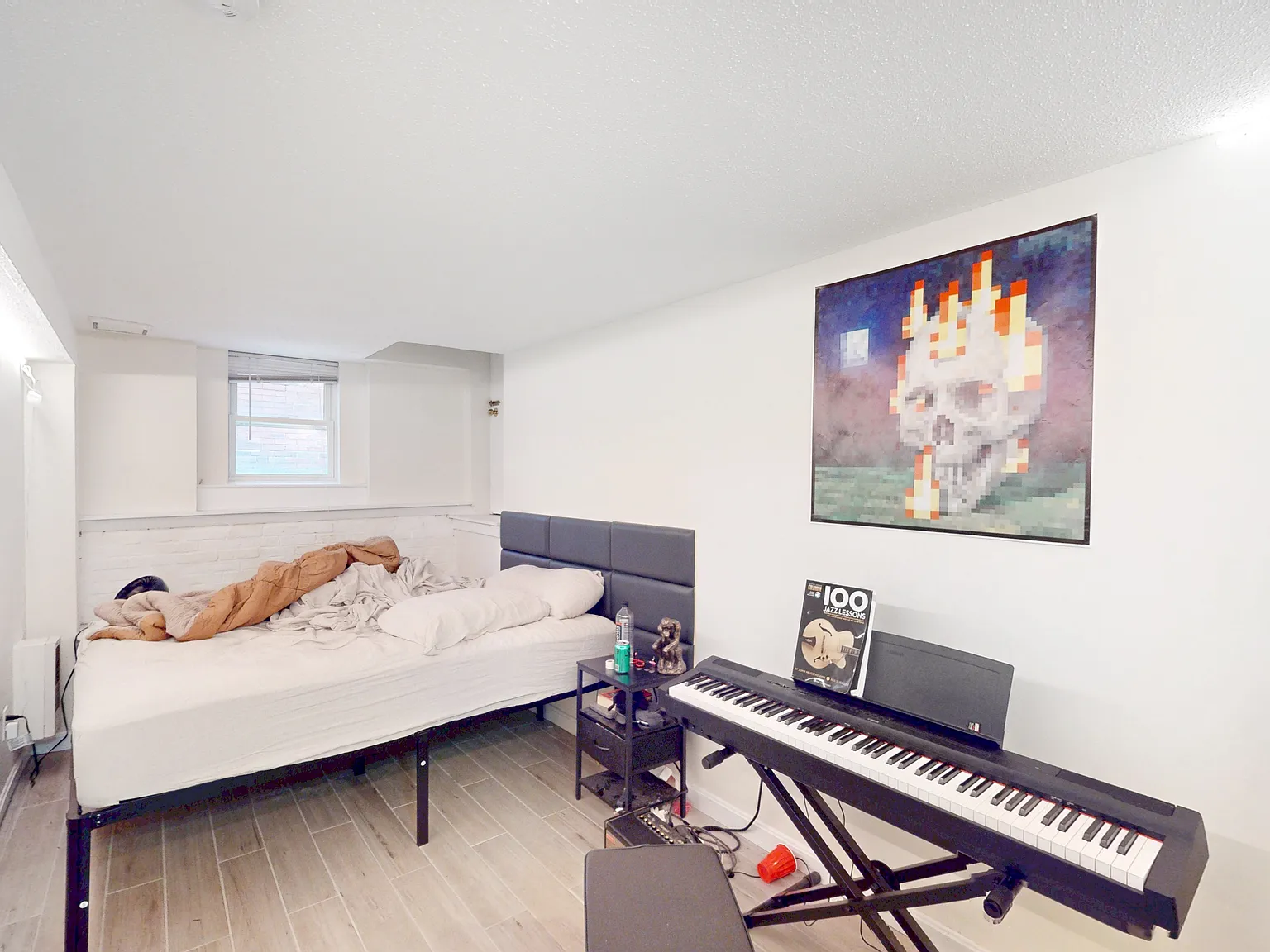 2 bed, 900 sqft, $3,295 — Photo 4