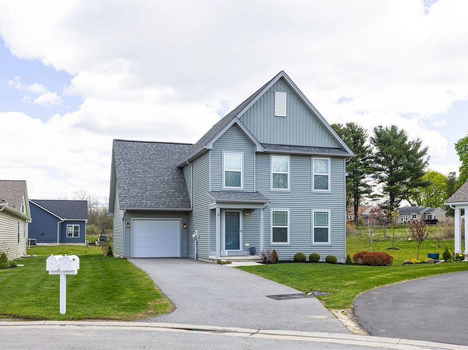 1st image of 16 Parkglen Dr