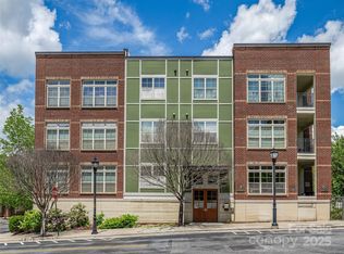5 Farleigh St APT 107, Asheville, NC 28803