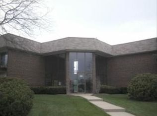 3N550 Crown Rd #13, Elmhurst, IL 60126