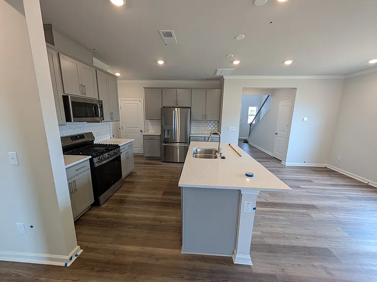 518 Hester Rd — Photo 4