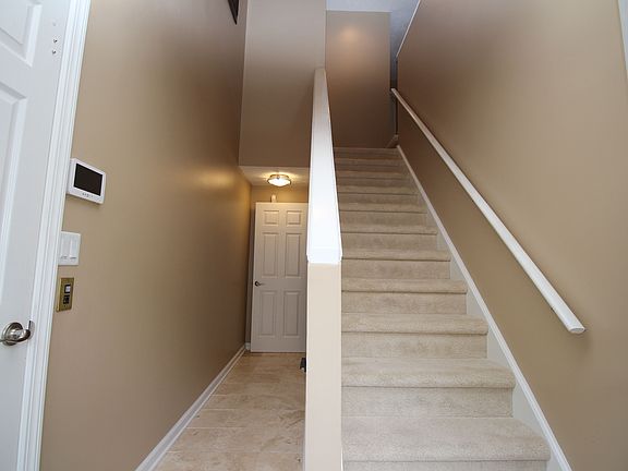 Foyer/Entry