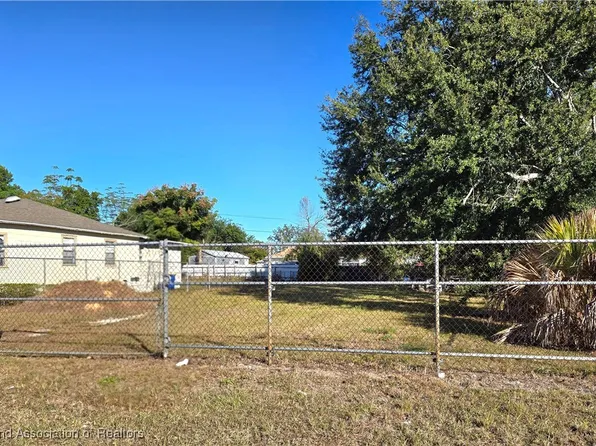 1108 W Prairie St, Avon Park, FL 33825