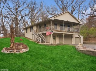 248 Melody Ln, Carpentersville, IL 60110