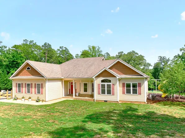 1558 Ridgeway Dr, Barboursville, VA 22923