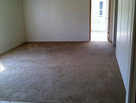 5th image of 3704 Silver Lake Dr