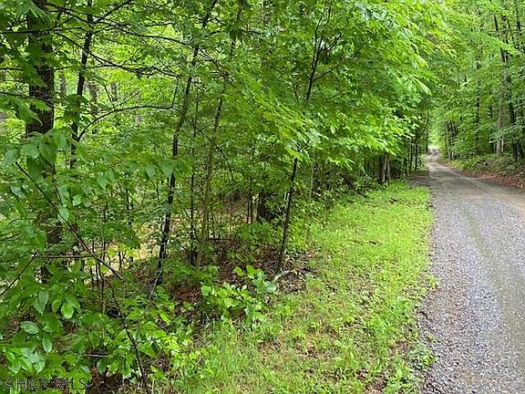 5th image of 17097 River Rock Dr