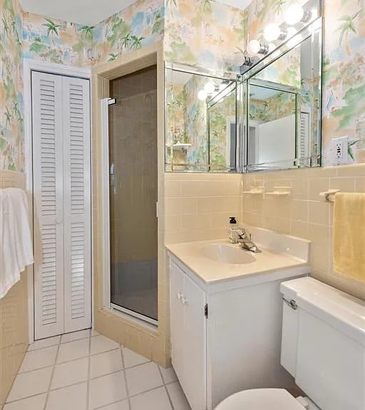 1065 Gulf Shore Blvd N #205 — Photo 25