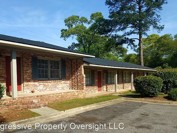 2nd image of 406 Russell Pkwy APT 9