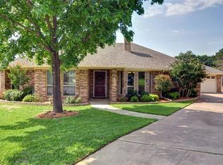 5108 Misty Wood Dr, Arlington, TX 76017