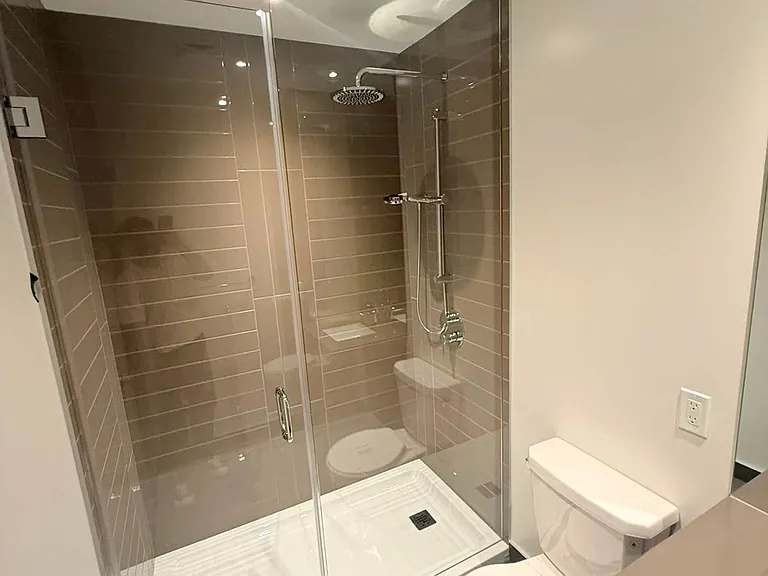 448 Burnhamthorpe Rd W #6708 — Photo 15