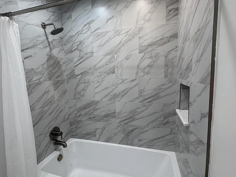 285 NE Floresta Dr — Photo 18