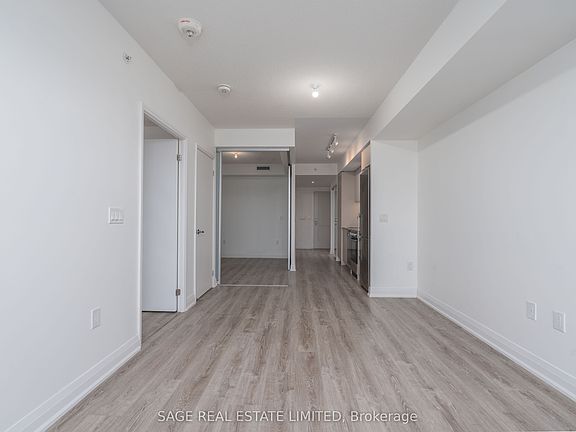 5th image of 10 Gibbs Rd #625