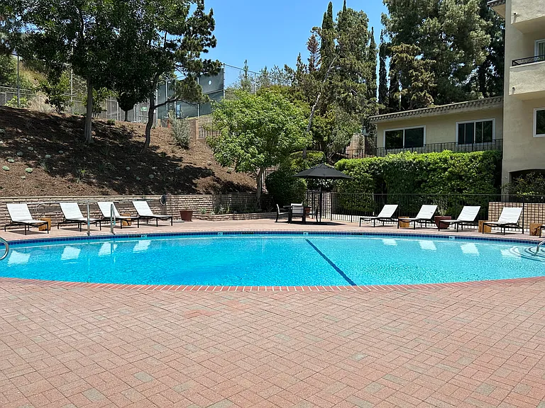 6708 Hillpark Dr #303 — Photo 71