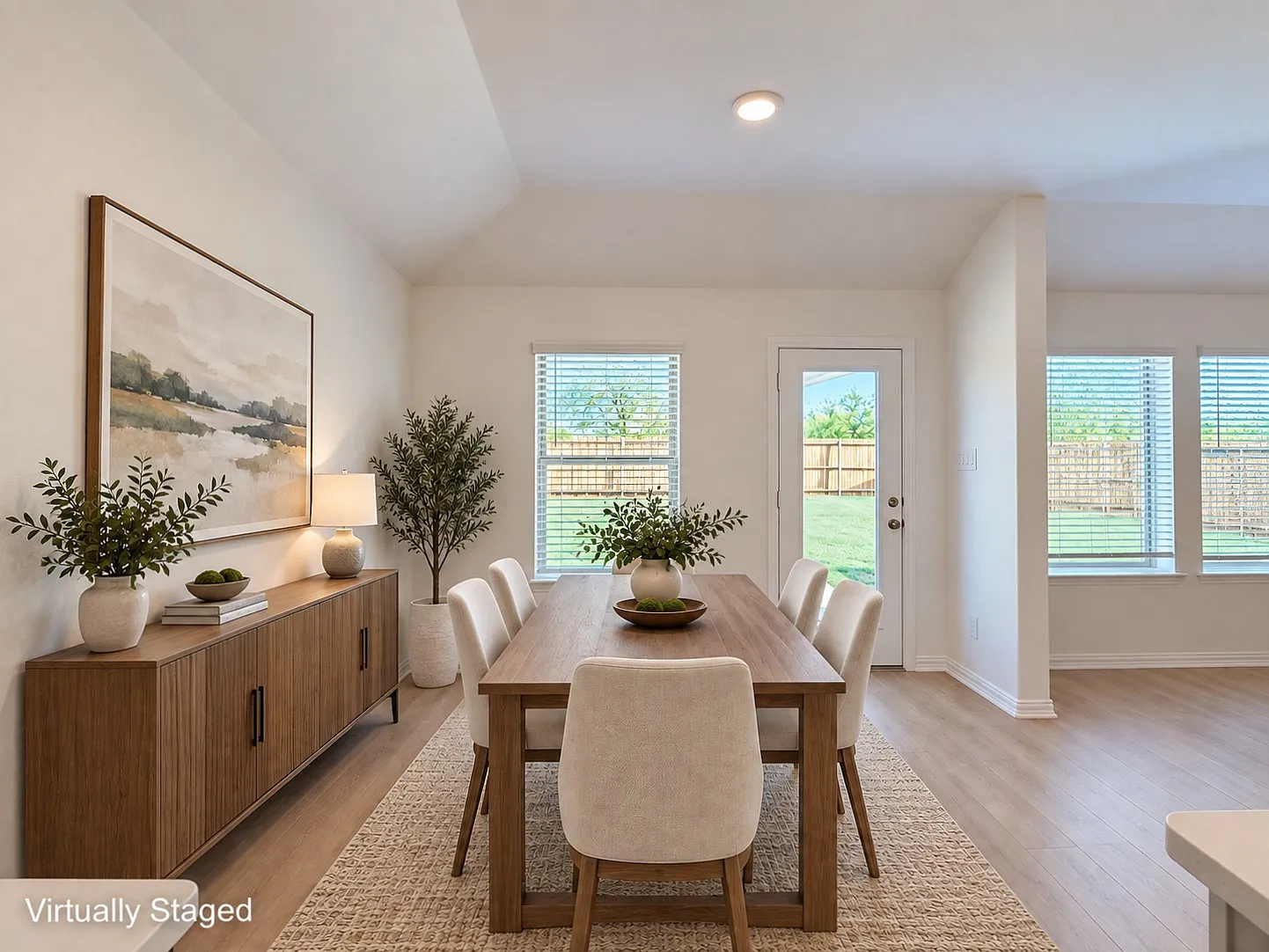 3 bed, 1518 sqft, $2,100 — Photo 3