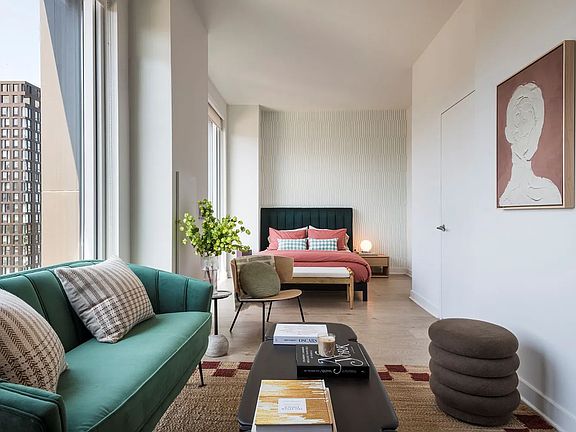 4th image of 55 Suffolk St APT 1402