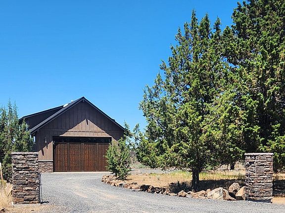 4th image of 5144 SW Upper Canyon Rim Dr