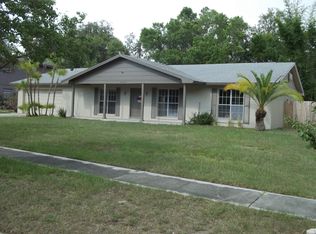 2313 Medford Ln, Brandon, FL 33511
