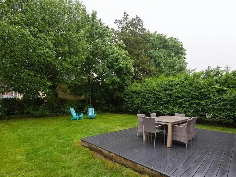 20 Carroll Ave — Photo 25