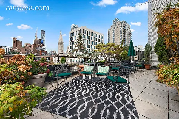 Sold by Corcoran | media 16