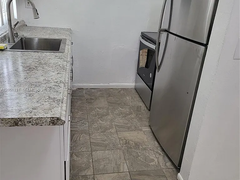 755 NW 84th St — Photo 2