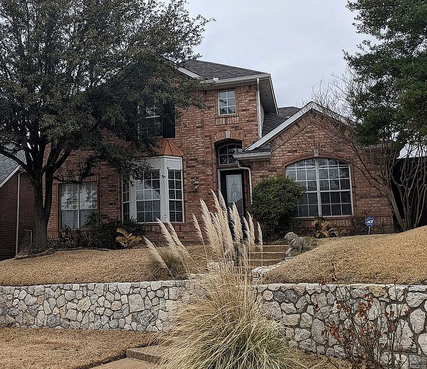 1st image of 2881 Newport Dr