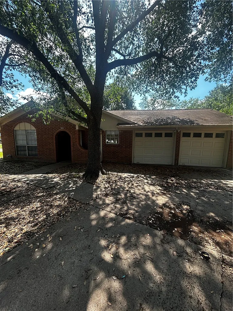 3 bed, 1378 sqft, $1,500 — Photo 1