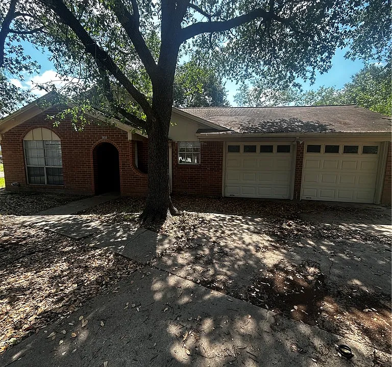 1404 Sunny Ct