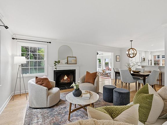 4th image of 6209 N Berkeley BOULEVARD