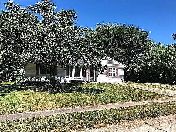 1st image of 4102 Sherlock Dr