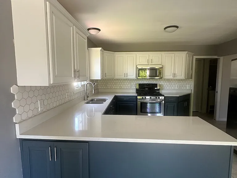 20393 Balmoral Dr — Photo 5