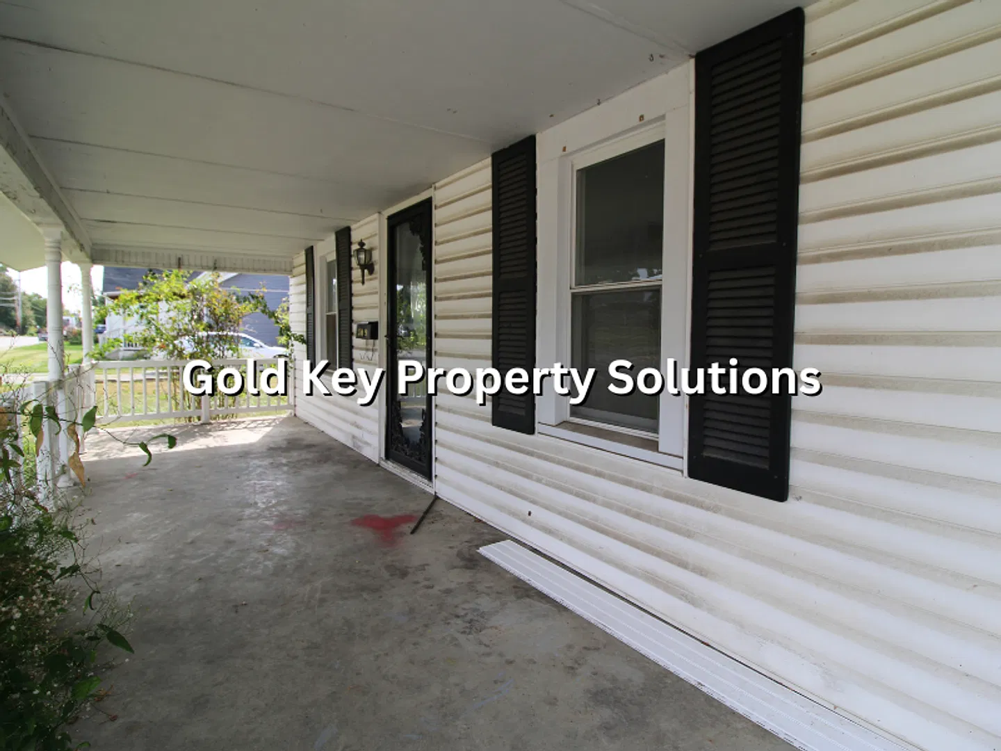Middletown 2 Br 1 Ba House With Covered Front Porch (No Section 8) — Photo 4