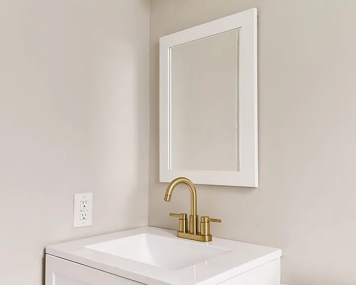 Great Renovated Two Bedroom Apt in the Heart of Church Hill — Photo 22