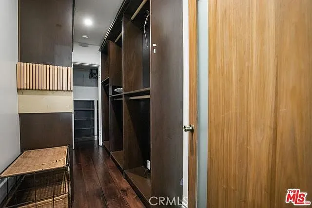 11905 Hartsook St — Photo 17