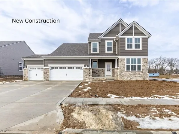304 Arboretum Ct, Akron, OH 44333
