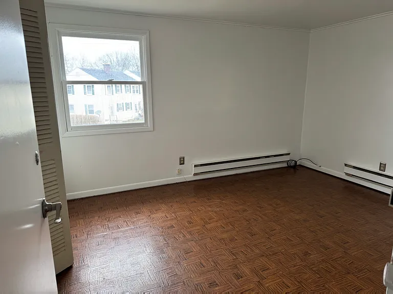 207 Grandview Ave — Photo 5