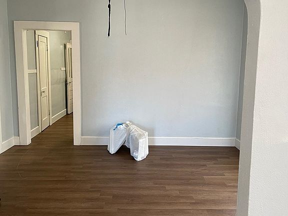 2nd image of 458 Rickarby St