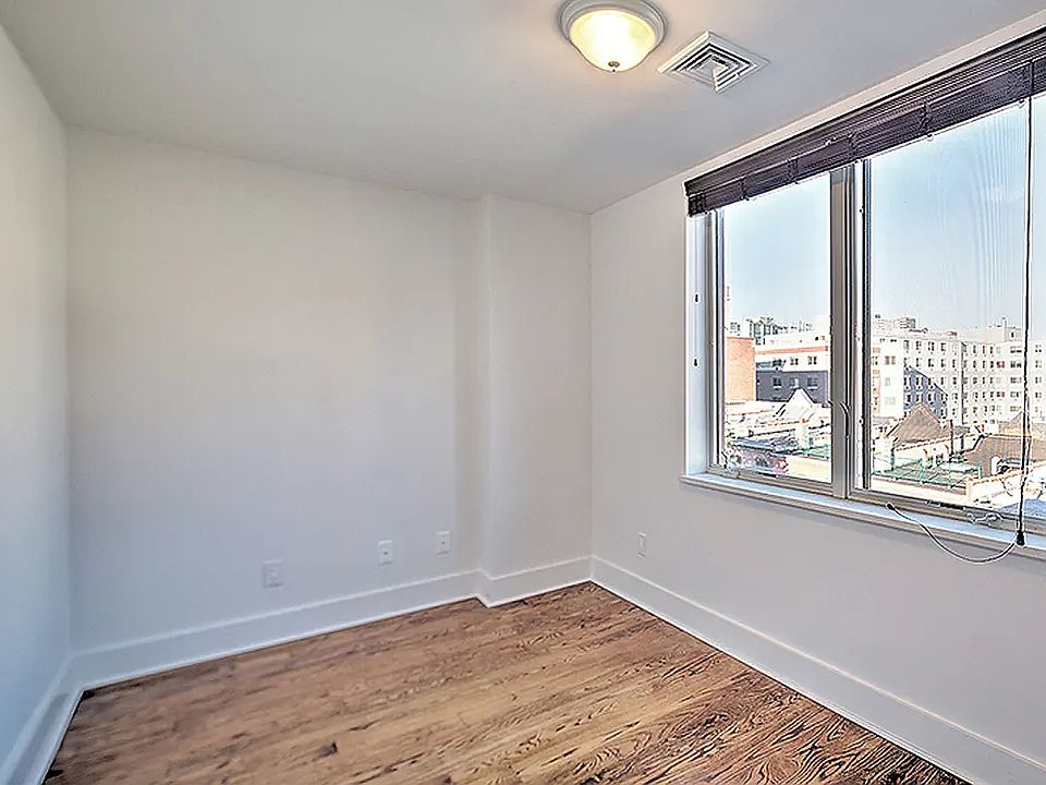 1st image of 216 Edgecombe Ave #1B