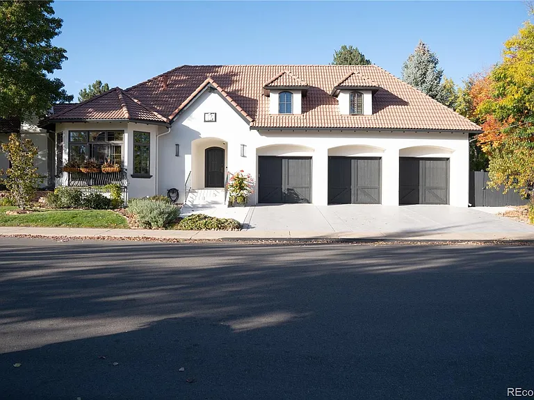 190 S Glencoe St — Photo 1