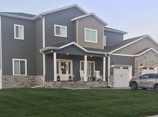 2607 1st St E, West Fargo, ND 58078