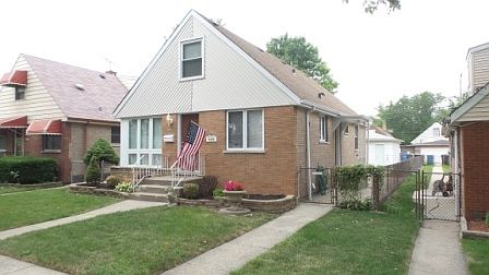 2nd image of 6226 S Melvina Ave