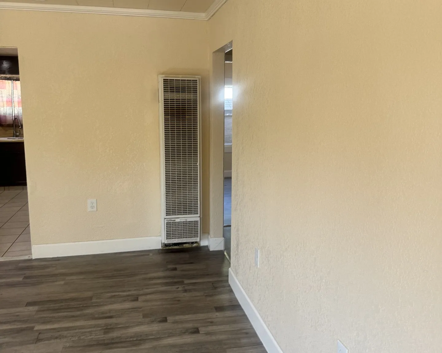 2 bed, 840 sqft, $1,200 — Photo 4